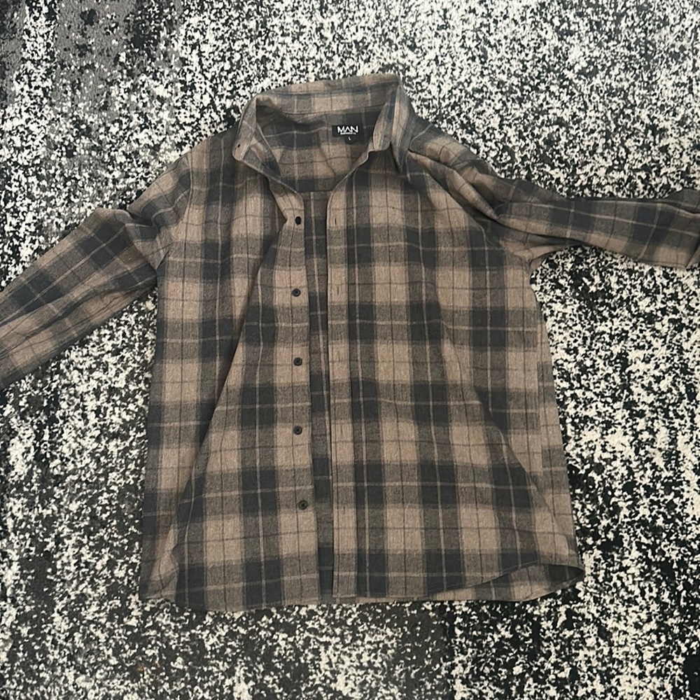 Only worn once, size L